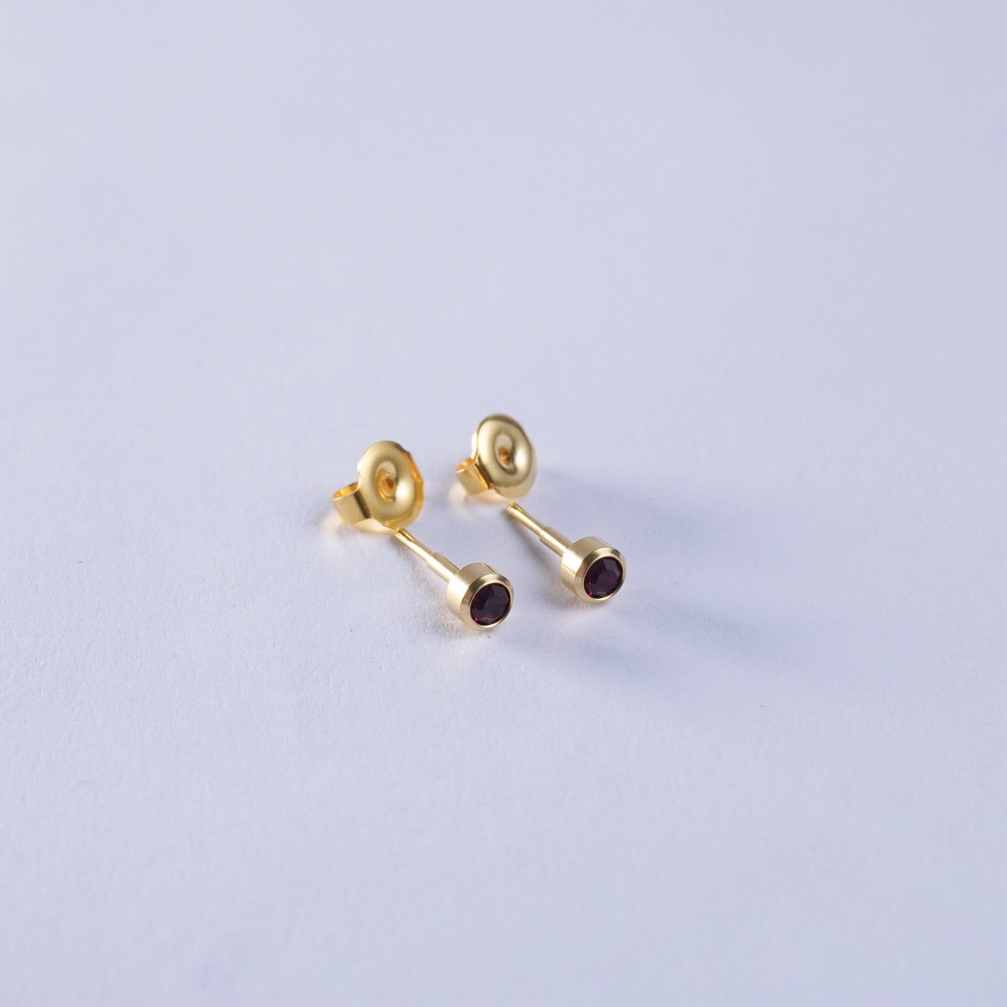 January – Garnet Bezel Set 013