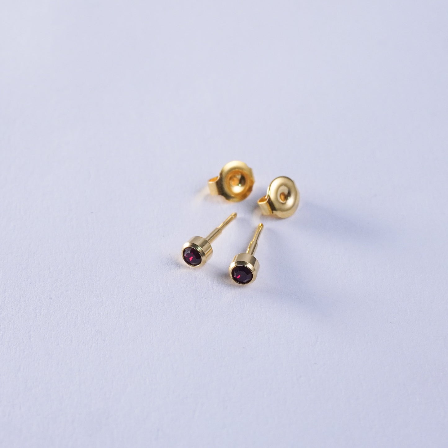January – Garnet Bezel Set 013