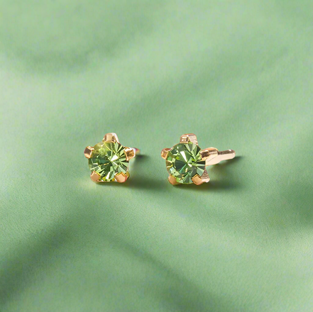 August – Peridot Claw