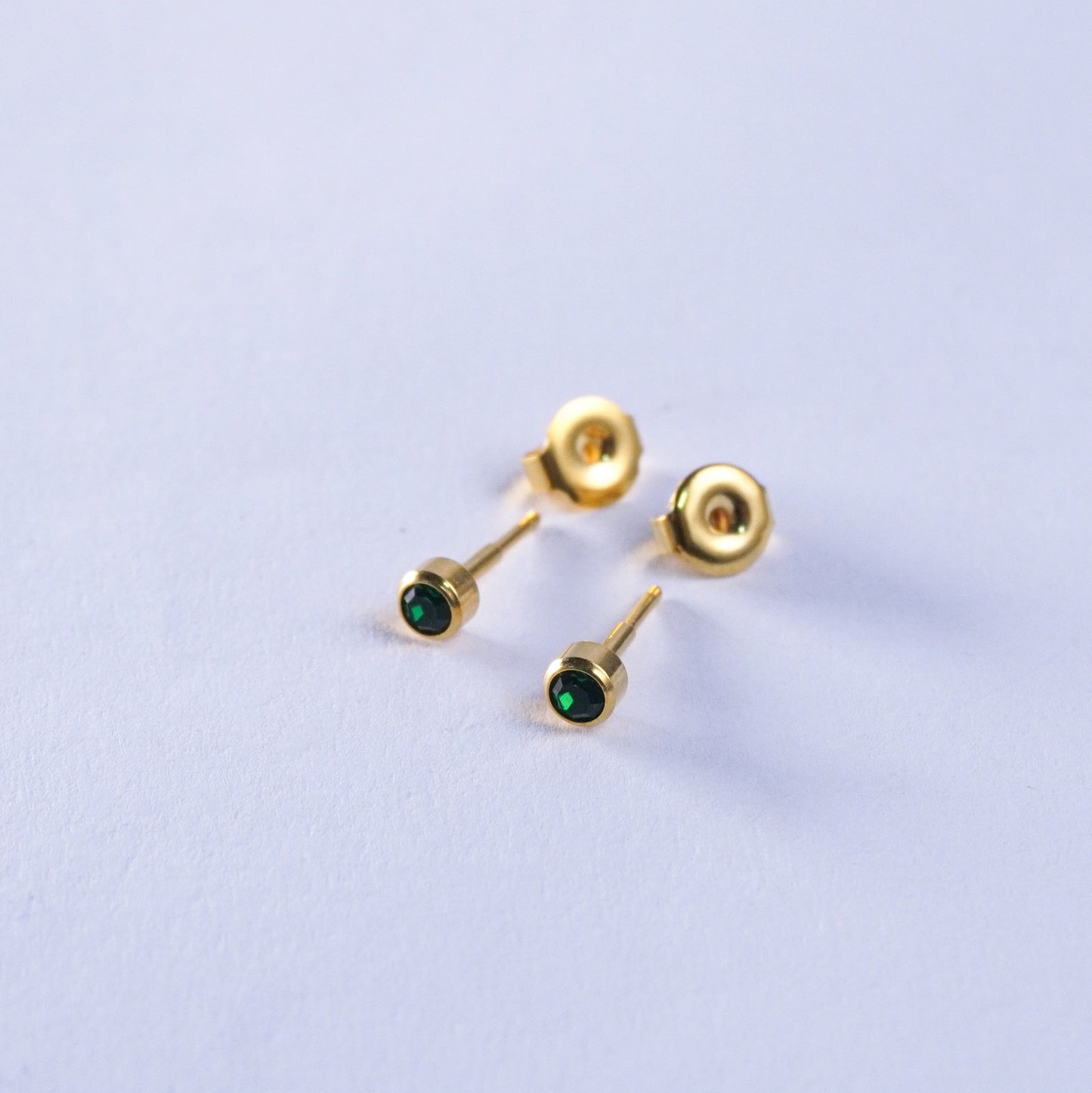 May – Emerald Bezel Set 017
