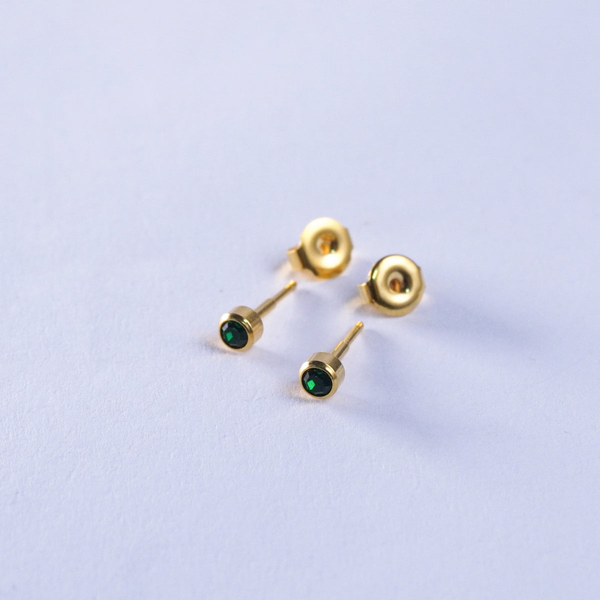 May – Emerald Bezel Set 017
