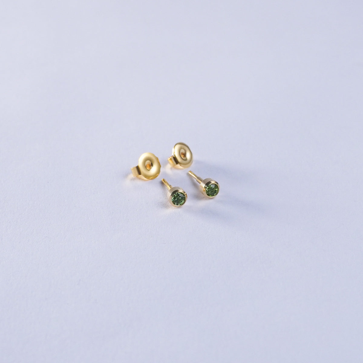 August – Peridot Bezel Set 020