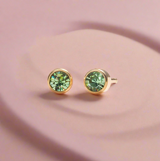 August – Peridot Bezel Set