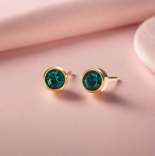 May – Emerald Bezel Set 017